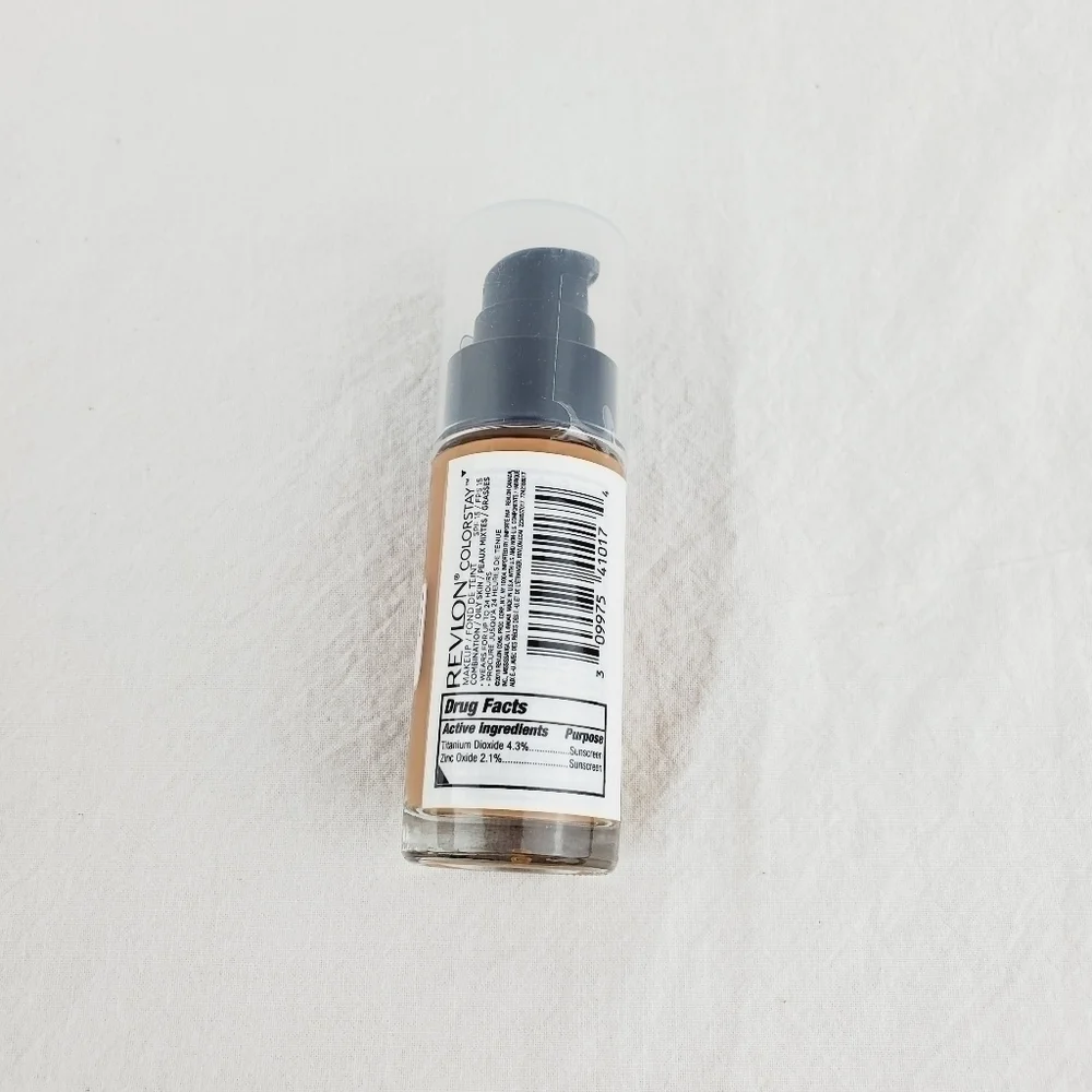 LAST ONE 🔥Revlon colorstay matte finish foundation 400